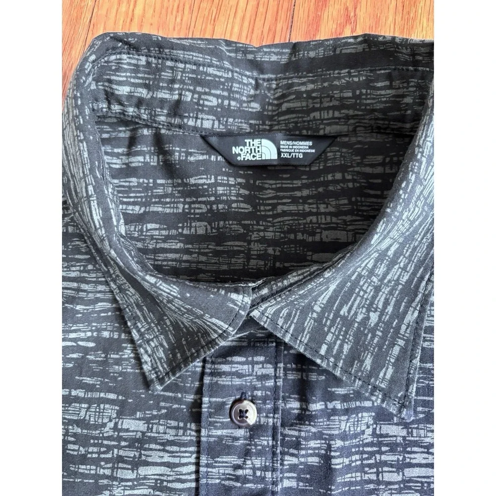 North Face Men's XXL Button Up Hiking‎ Outdoor Long Sleeve Shirt